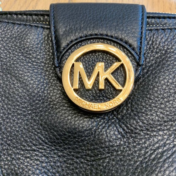 Michael Kors Fulton Small Saffiano Leather Crossbo - Picture 2 of 5